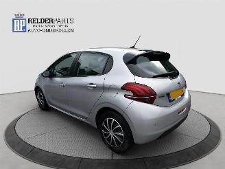 Peugeot 208 1.2 VVTI picture 3