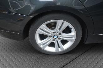 BMW 3-serie 318 TOURING picture 22