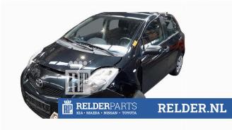 Toyota Yaris Yaris II (P9), Hatchback, 2005 / 2014 1.0 12V VVT-i picture 2