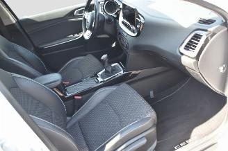 Kia Ceed 1.0 T-GDI picture 16