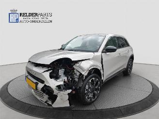 damaged passenger cars Fiat 600 ELECTRISCH 54 KWH 2024/5