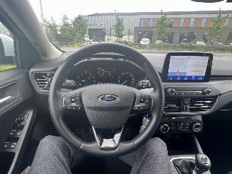 Ford Focus 1.0 EcoBoost Hybrid Connected | picture 9