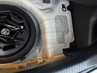 Hyundai I-10 1.0i cool navi picture 11