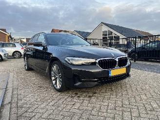 Schadeauto BMW 5-serie 5-serie Touring -  530e xDrive High Executive 2022/3