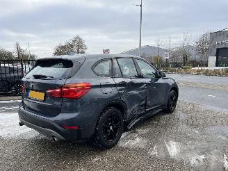 BMW X1 XDRIVE20I AUT LEDER picture 9