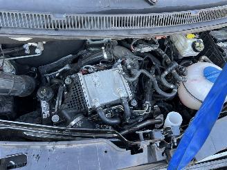 Volkswagen Transporter 2.0 TDI L2H3 28 picture 15