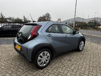Toyota Aygo X - 1.0 VVT-i S-CVT Play picture 3