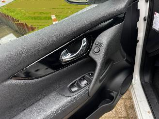 Nissan Qashqai 1.2 N-Vision | 76.377 KM | PANORAMA DAK | picture 20