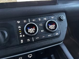 Land Rover Defender 2.0 P400e 110 X-Dynamic picture 25