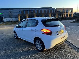 Peugeot 208 1.2 PureTech Blue Lion 150.045 KM !! picture 5