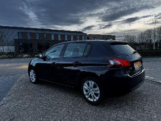 Peugeot 308 1.2 VTi Active picture 5