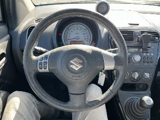 Suzuki Splash 1.0 VVT Comfort picture 12