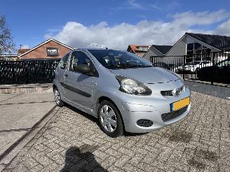 Schadeauto Toyota Aygo 1.0-12V Access 2009/7