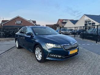 skadebil auto Skoda Superb 1.4 TSI iV Business Edition Plus 2022/4
