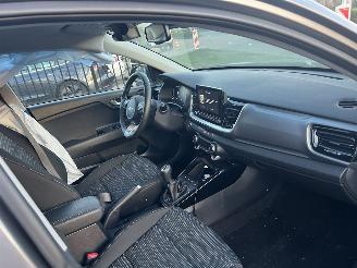 Kia Stonic 1.0 T-GDi MHEV DynamicPlusLine picture 19