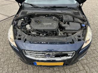 Volvo S-60 1.6 T4 Momentum Automaat picture 16