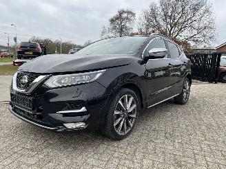 krockskadad bil auto Nissan Qashqai 1.3 DIG-T Tekna + automaat !! 2019/8