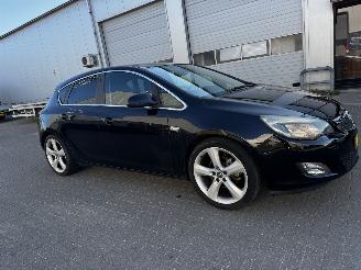 Opel Astra 1.6 turbo sport picture 10