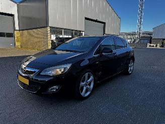 Damaged car Opel Astra 1.6 turbo sport 2010/5