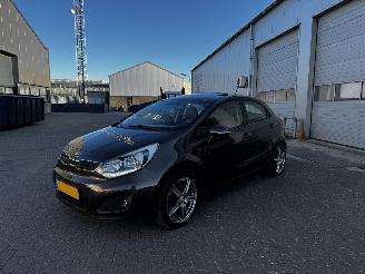 Damaged car Kia Rio 1.4 CVVT PANO LEER AUTOMAAT !! FULL OPTIONS 2013/1