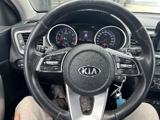 Kia Ceed 1.4 T-GDi ExecutiveLine AUTOMAAT!! picture 18