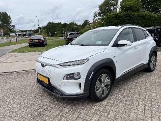 Hyundai Kona EV Premium 64 kWh Panorama! picture 3