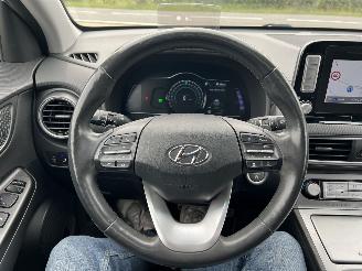 Hyundai Kona EV Premium 64 kWh Panorama! picture 8