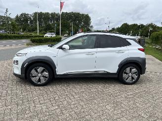 Hyundai Kona EV Premium 64 kWh Panorama! picture 5