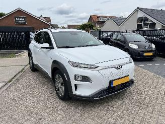 Damaged car Hyundai Kona EV Premium 64 kWh Panorama! 2019/5