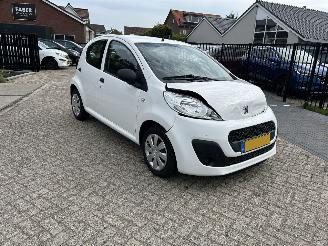 Coche accidentado Peugeot 107 1.0 Access Accent | 88.469 km!! 2012/6