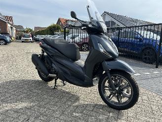 dañado motos Piaggio Beverly 300 300 Beverly S HPE | 26.528 km!! 2021/7