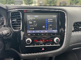 Mitsubishi Outlander 2.4 PHEV Intense+ picture 25