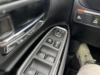 Mitsubishi Outlander 2.4 PHEV Intense+ picture 27