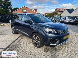 Schadeauto Peugeot 5008 1.2 PureTech Allure 7p 2018/12