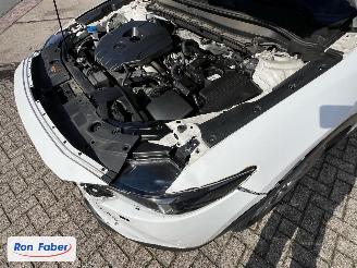 Mazda CX-5 2.0 e-SkyActiv-G M Hybrid 165 Centre-Line picture 4