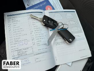 Volkswagen Golf 1.4 TSI Highline Business R picture 21