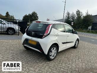 Toyota Aygo 1.0 VVT-i x-play | 14.325 km!! picture 10