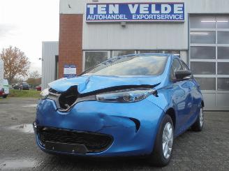 Schadeauto Renault Zoé 40 Life Easy 41Kwh Elektro, Airco, Navi, Cruise control 2019/5