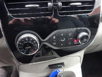 Renault Zoé Intens 43kw, Airco, R-Link Navi, Cruise , Incl. Accu !! picture 21