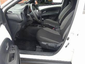 Toyota Aygo Aygo X 1.0i Play, Airco, Adaptive cruise, Camera, DAB+, Lane assist picture 8