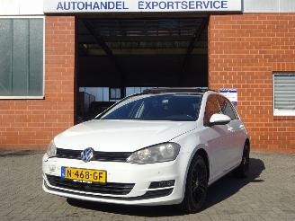Vaurioauto  passenger cars Volkswagen Golf 1.2 TSI Highline \"CUP\", DSG Autom., Panorama, Navi, Airco 2014/5