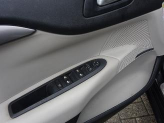 Citroën C4 120 VTi Exclusive, Climate & Cruise control, Half leder, Dode hoek detectie picture 11