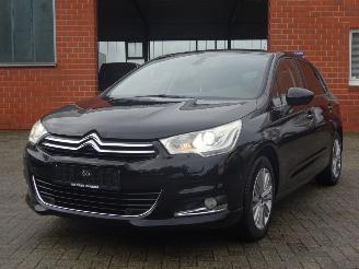Citroën C4 120 VTi Exclusive, Climate & Cruise control, Half leder, Dode hoek detectie picture 2