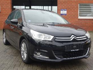 Citroën C4 120 VTi Exclusive, Climate & Cruise control, Half leder, Dode hoek detectie picture 3