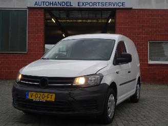 skadebil bedrijf Volkswagen Caddy 1.6 TDI Trendline 102pk Euro5, Airco, Cruise control, PDC, Trekhaak 2017/3