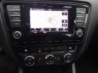Skoda Octavia 1.6 TDI 105pk Greentech Ambition, Climare & Cruise, Navi picture 10