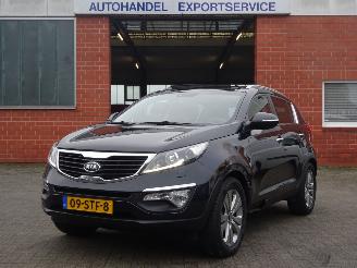 Damaged car Kia Sportage 2.0i CVVT X-Clusive 120kw Aurtom., Panorama, Vol Leder, Navi-MMS 2011/12