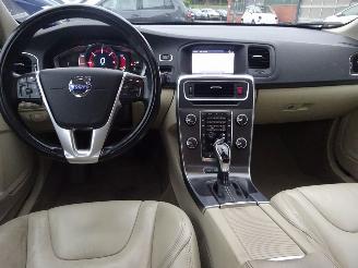 Volvo V-60 D6 AWD Plugin-Hybrid Summum, Leder, Schuifdak, Navi, Lane assist picture 14