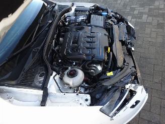 Skoda Octavia Style 2.0 TDI 110kw/150pk, Navi, Climate & Cruise, DAB+, Stoelverw. picture 17