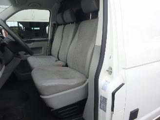 Volkswagen Transporter 2.0 TDI 140pk Koelwagen picture 19